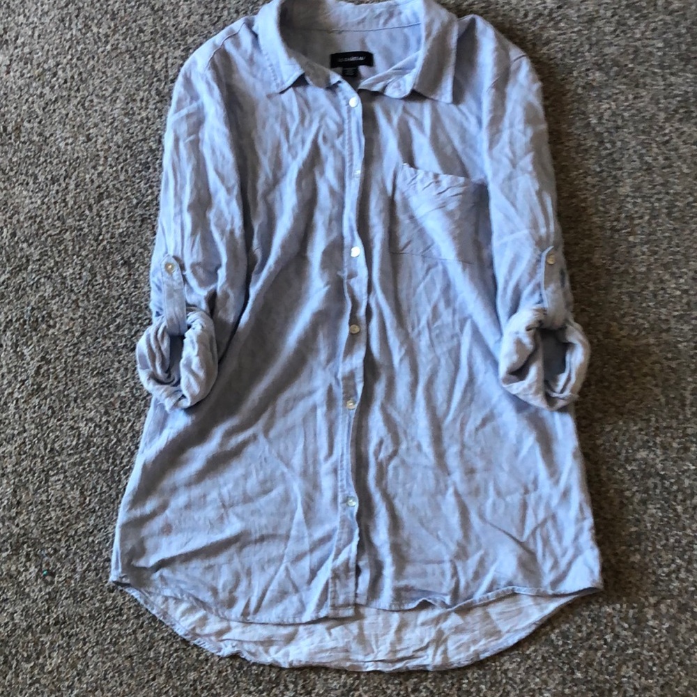 New without tags Le Chateau casual dress shirt Med